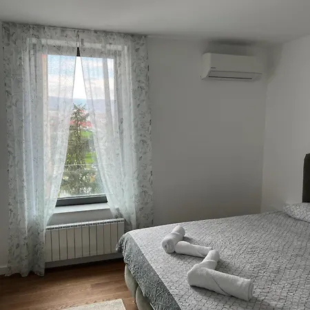 Liboroplanet Apartman *